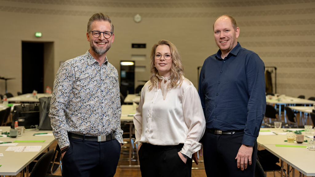 Tre nyvalgte suppleanter fra venstre Carsten Hougaard, Louise Sonnesen og Marco Roed Ditlevsen