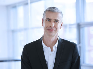 Jonas Svava Iversen