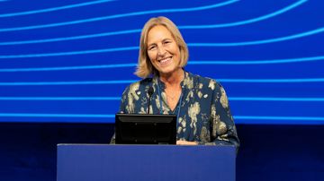 Dorrit  Brandt på talerstol