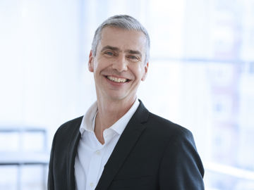 Jonas Svava Iversen