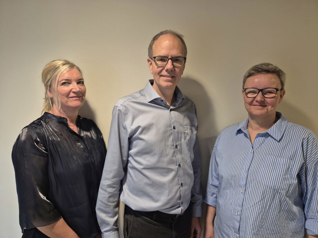 Inger Elefsen, Lars Brixen Nysom og Birgitte Krogh Madsen, alle tillidsrepræsentanter i Spar Nords hovedsæde, er glade for kredsens tilbud om uddannelse og afklaring