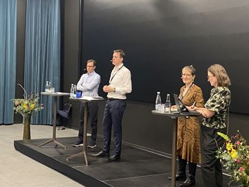 Karsten Breum taler ved Debat med direktionen