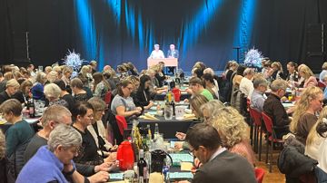 Deltagere i bankosalen i Roskilde