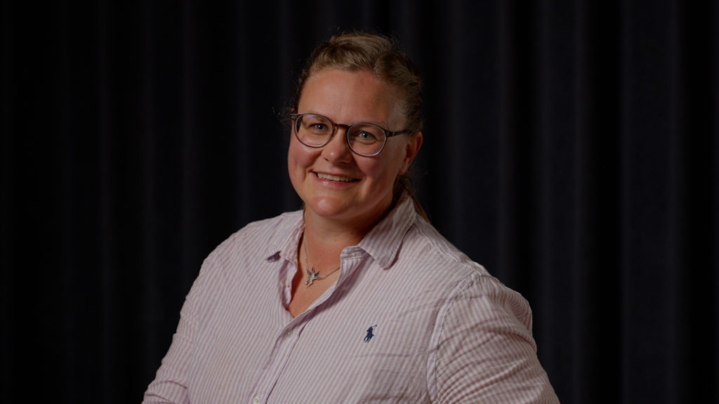 Lene smiler til kameraet